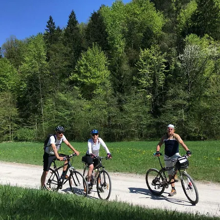 Jeans Lejlighed Horjul